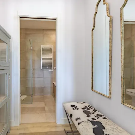 Quiet And Elegant With Terrace And Pool Appartement *