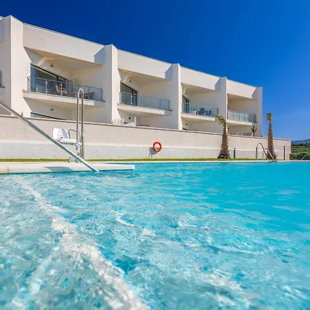 アパート Quiet And Elegant With Terrace And Pool タリファ