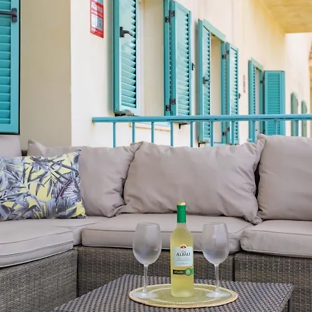 Quiet And Elegant With Terrace And Pool Apartamento *